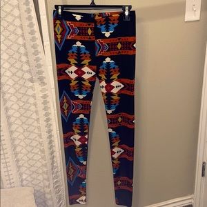 Black Aztec print leggings